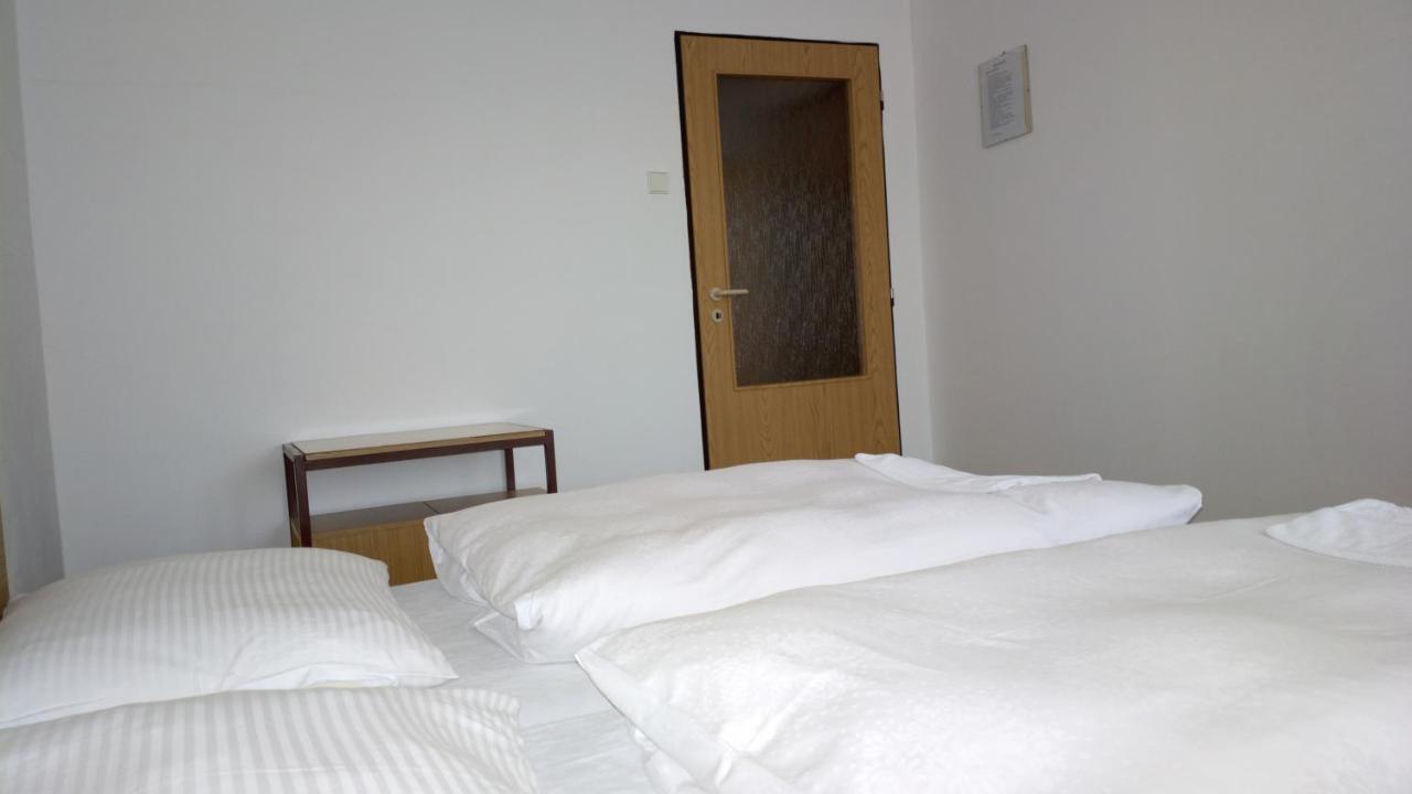 Penzion Lada Nová Bystřice Bagian luar foto