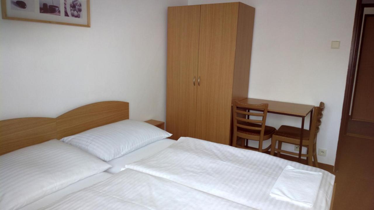 Penzion Lada Nová Bystřice Bagian luar foto